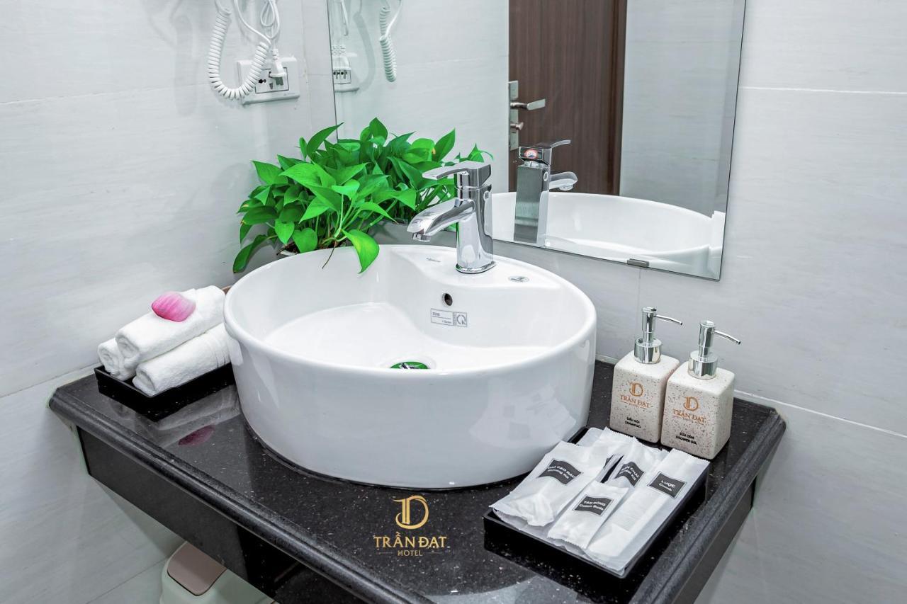 Tran Dat Hotel Халонг Экстерьер фото