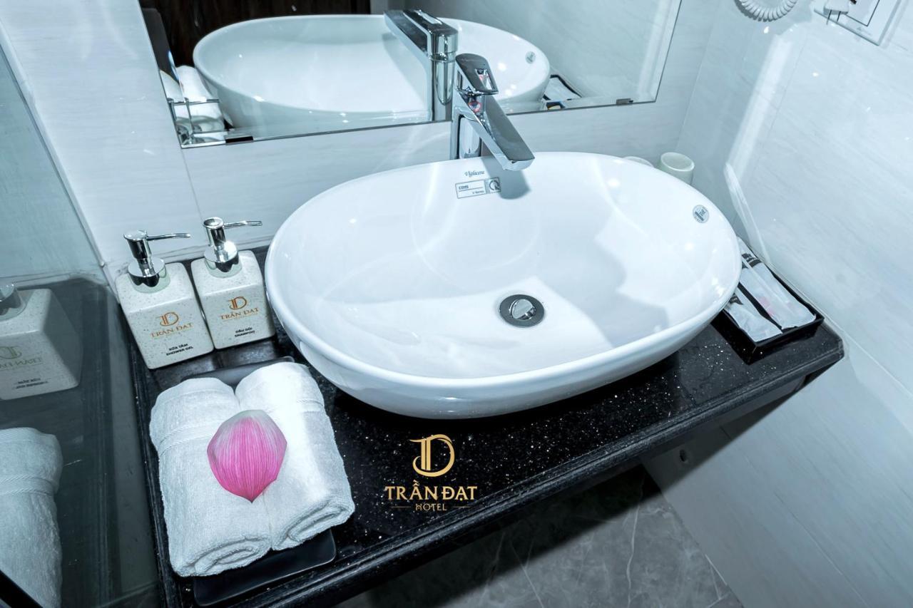 Tran Dat Hotel Халонг Экстерьер фото